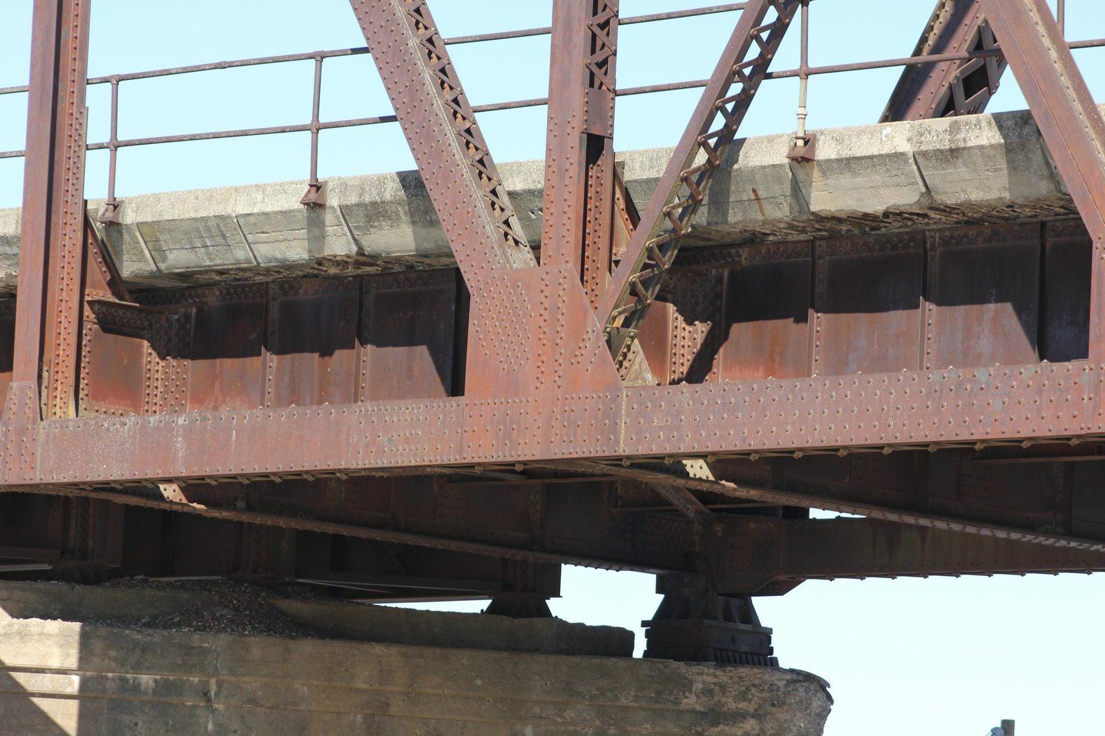 Lower connection, east span (span #1)